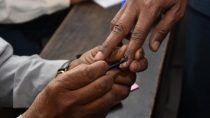 Bihar: Estimated 32.48 Per Cent Voters Cast Their Votes Till 1 PM